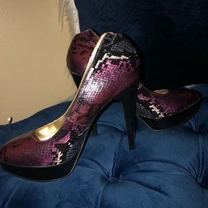 LuLu Townsend purple pumps